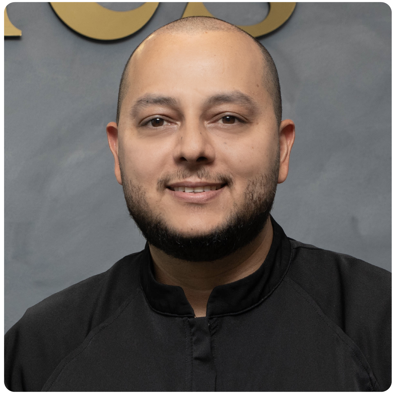 Dr. Carlos Sandoval - Ortodoncista